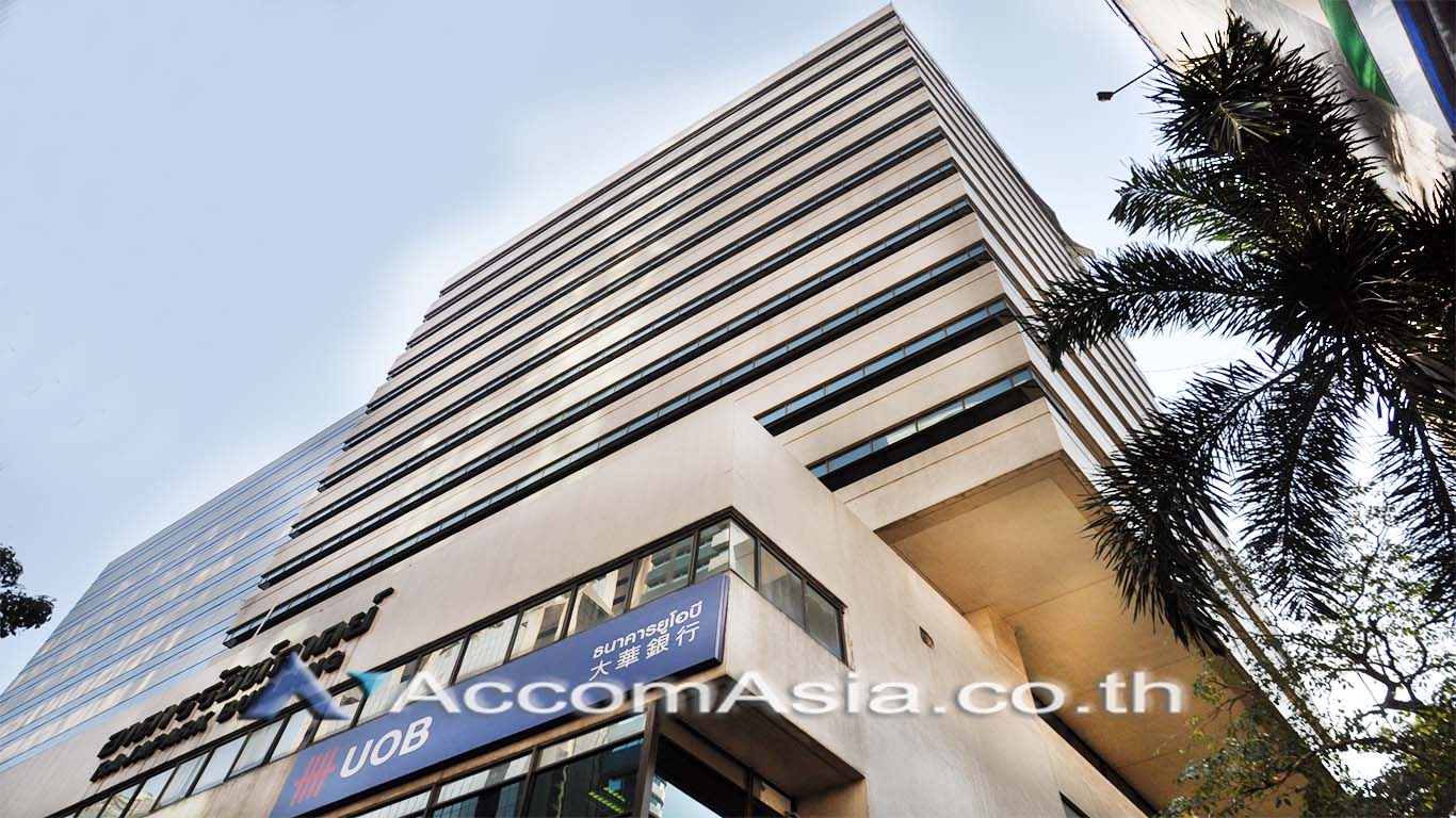  2  Office Space For Rent in Sukhumvit ,Bangkok MRT Sukhumvit - BTS Asok at Rajapark Building AA10326